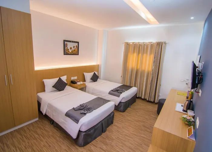 Botahtaung Hotel