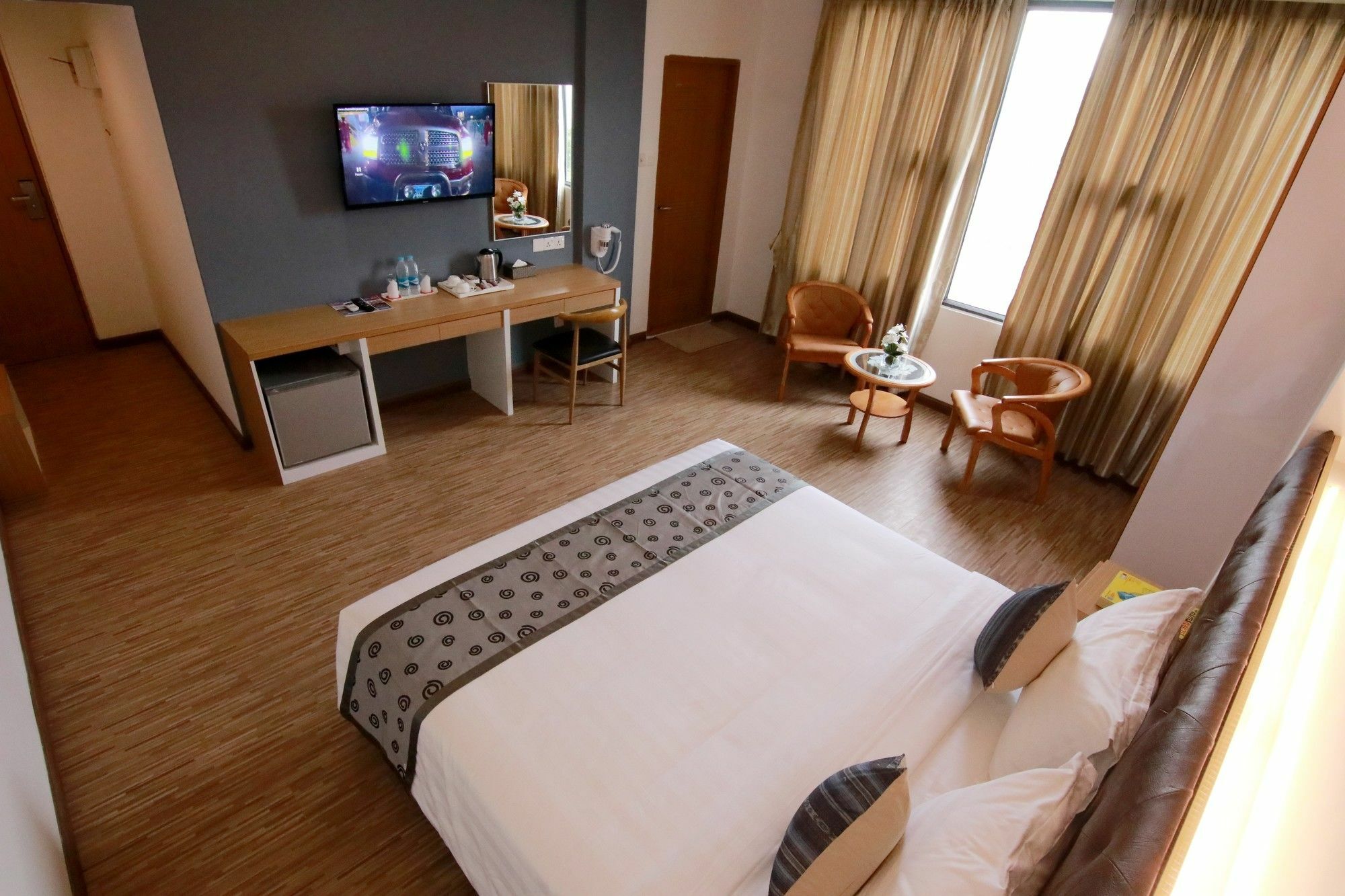 Botahtaung Hotel 3*