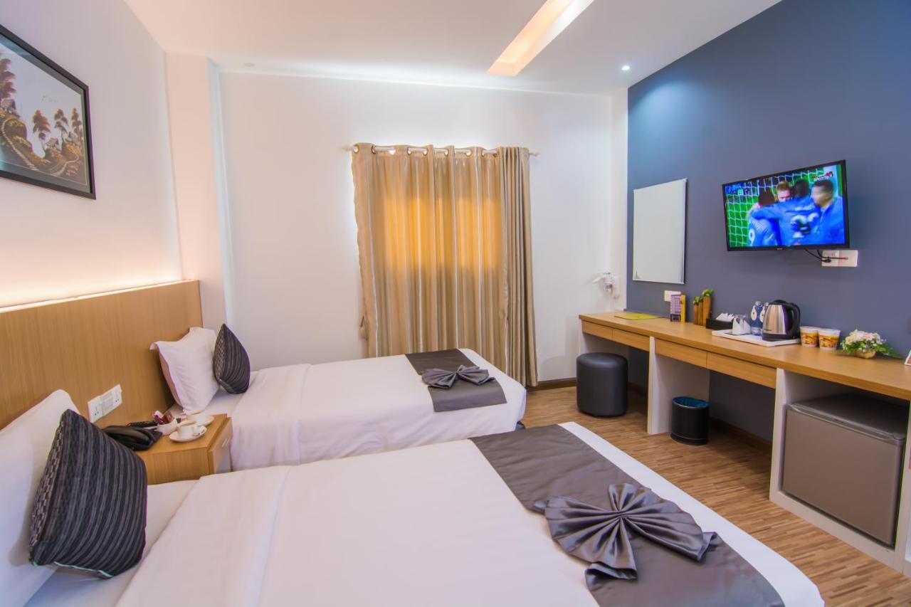 Hotel Botahtaung
